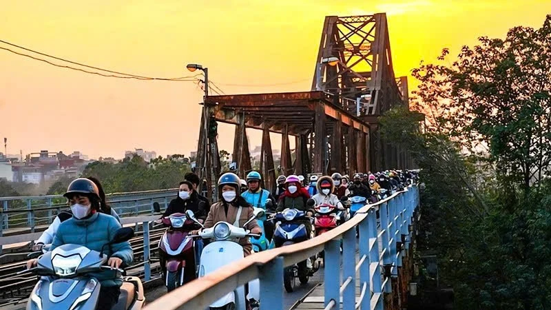 Hà Nội Phân Luồng Giao Thông Cầu Long Biên 60 Ngày, Xe Máy Chuyển Hướng Sang Cầu Chương Dương