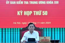Đồng chí Trần Cẩm Tú, Ủy viên Bộ Chính trị, Thường trực Ban Bí thư, Chủ nhiệm Ủy ban Kiểm tra Trung ương chủ trì Kỳ họp thứ 50 của Ủy ban Kiểm tra Trung ương. (Ảnh: ĐĂNG KHOA)