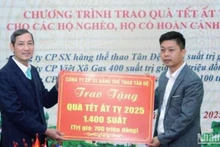 Hiệp hội Doanh nghiệp tỉnh Thái Bình tiếp nhận những tấm lòng hảo tâm, thơm thảo của các doanh nghiệp ủng hộ kinh phí mua quà Tết tặng người nghèo, người có hoàn cảnh khó khăn trên địa bàn.