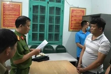 Đối tượng Cường "quắt" tại cơ quan điều tra. (Ảnh Công an cung cấp)