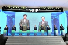Nghi thức ấn nút khởi công dự án Khu công nghiệp VSIP Thái Bình diễn ra đồng thời tại Văn phòng Chính phủ và xã Thụy Trường, huyện Thái Thụy, tỉnh Thái Bình.