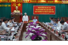 Quang cảnh buổi làm việc.