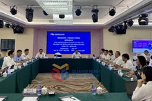 Quang cảnh buổi đàm phán giữa Tổng Công ty điện lực miền Bắc (Việt Nam) đàm phán với Công ty Lưới điện Quảng Tây (Trung Quốc).