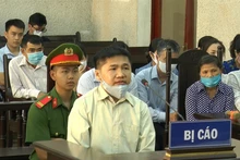 Bùi Văn Thịnh nhận mức án 24 năm tù vì tội chiếm đoạt tài sản và đánh bạc.