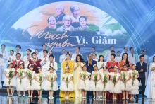 [Ảnh] Đêm nhạc "Mạch nguồn ví, giặm"