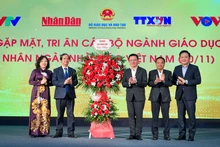 [Ảnh] Chương trình gặp mặt, tri ân nhân kỷ niệm ngày Nhà giáo Việt Nam 20/11