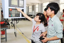 Đào tạo nghề tại Trường cao đẳng Công nghệ cao Hà Nội. Ảnh: HẢI NAM