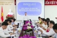 Ông Lê Ngọc Linh, Giám đốc Sở Kế hoạch và Đầu tư tỉnh Bà Rịa-Vũng Tàu phát biểu tại buổi họp báo.