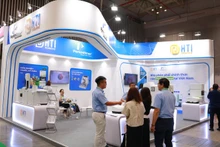 Analytica Vietnam 2025 thu hút hơn 300 gian hàng trưng bày nhiều công nghệ, thiết bị, giải pháp tiên tiến của các nhà sản xuất, nhà cung cấp và nhà phân phối hàng đầu về thiết bị thí nghiệm, dụng cụ phân tích...