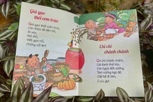 Nội dung trong bộ "Đồng dao cho bé". (Ảnh: Nhà xuất bản Phụ nữ VIệt Nam)