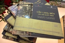 Ra mắt sách về cầu Long Biên