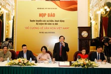 Thứ trưởng Văn hóa, Thể thao và Du lịch Tạ Quang Đông chủ trì cuộc họp báo. (Ảnh: NAM NGUYỄN)