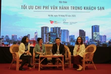 Các diễn giả chia sẻ tại hội thảo. 
