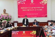 Thứ trưởng Tư pháp Nguyễn Thanh Tịnh chủ trì họp báo cung cấp thông tin với phóng viên các cơ quan báo chí. (Ảnh: CTV)