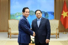 Thủ tướng Phạm Minh Chính tiếp ông Khuong Sreng, Đô trưởng, Chủ tịch Đảng bộ Đảng Nhân dân Campuchia Thủ đô Phnom Penh. (Ảnh: TRẦN HẢI)