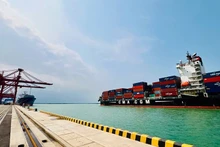 Công trình cầu cảng số 2 (bến 5 vạn tấn) hoàn thiện nâng tổng chiều dài toàn bến cảng Chu Lai lên 836m.