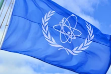 Cờ của Cơ quan Năng lượng nguyên tử quốc tế. (Ảnh: iaea.org)