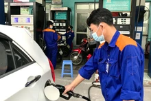 [Video] Bộ Tài chính: Áp thuế tiêu thụ đặc biệt với xăng là cần thiết