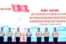Nâng cao hiệu quả công tác giáo dục chính trị.