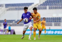 U17 Hà Nội vượt qua U17 Hoàng Anh Gia Lai để có lần đầu nâng cúp vô địch. (Ảnh VFF)
