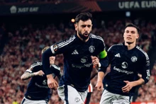 Bruno Fernandes ghi cú đúp vào lưới Athletic Bilbao. (Ảnh: MUFC)