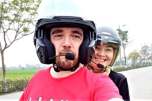 Ông Guillaume và vợ về quê ở Ba Vì.