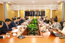 Toàn cảnh buổi làm việc giữa Bộ Xây dựng và WB.