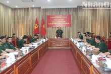 Đại tá Nguyễn Công Tuấn, Phó Chỉ huy trưởng kiêm Tham mưu trưởng Bộ đội Biên phòng tỉnh Đắk Lắk phát biểu tại hội nghị.