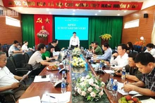 Giám đốc Sở Giáo dục và Đào tạo tỉnh Đắk Lắk Phạm Đăng Khoa thông tin về việc tổ chức kỳ thi tại buổi họp báo.