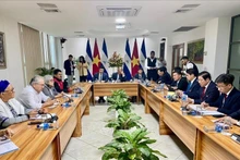 Đồng chí Phan Đình Trạc hội kiến với Chủ tịch Quốc hội Nicaragua Gustavo Porras Cortés. (Ảnh: TTXVN)