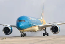 Vietnam Airlines ra mắt 2 gói sản phẩm biểu tượng "Vàng Son 30" và "Glory 30", thay lời tri ân sâu sắc gửi tới khách hàng đã đồng hành cùng Hãng suốt 3 thập kỷ qua.