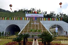 Hầm Cù Mông trên tuyến cao tốc bắc-nam.