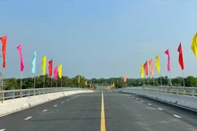 Việc hoàn thành, đưa vào khai thác 2 dự án đầu tư xây dựng giao thông quan trọng ở miền tây có ý nghĩa quan trọng nhằm đáp ứng nhu cầu vận tải ngày càng tăng cao, giảm tai nạn và phục vụ phát triển kinh tế-xã hội.