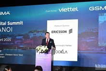 Ông Julian Gorman, Giám đốc khu vực châu Á-Thái Bình Dương của GSMA, phát biểu ý kiến.