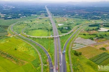 Từ 0 giờ ngày 5/5 tới đây, VEC sẽ điều chỉnh mức giá dịch vụ sử dụng tuyến đường cao tốc Thành phố Hồ Chí Minh-Long Thành-Dầu Giây tăng 7%.