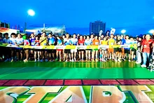 Đông đảo vận động viên tham gia giải đua Marathon về chủ đề “Hương rừng U Minh” tổ chức tại Cà Mau vào rạng sáng 26/11.