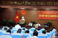 Kỳ họp thứ 15 của Hội đồng nhân tỉnh Cà Mau thông qua nhiều quyết sách quan trọng phục vụ điều hành, phát triển kinh tế-xã hội của địa phương.