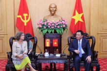 Đồng chí Nguyễn Xuân Thắng tiếp bà Carmen Cano de Lasala, tân Đại sứ Tây Ban Nha tại Việt Nam.
