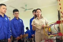 Đào tạo nghề tại Trường cao đẳng Than khoáng sản Việt Nam, tỉnh Thái Nguyên. (Ảnh: TRỌNG BÌNH)