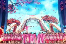 Một tiết mục văn nghệ tại lễ khai mạc. (Ảnh: Cổng thông tin điện tử Hải Phòng)