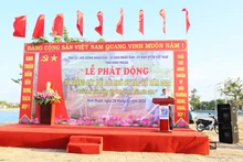 Phó Chủ tịch UBND tỉnh Ninh Thuận Trịnh Minh Hoàng phát biểu kêu gọi cán bộ, nhân dân trong tỉnh tích cực hưởng ứng Lễ phát động.
