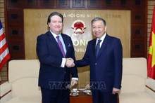 Đại tướng Tô Lâm, Bộ trưởng Công an tiếp Đại sứ Mỹ tại Việt Nam Marc Knapper. (Ảnh: Phạm Kiên/TTXVN)