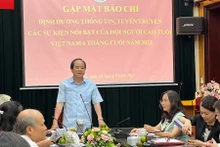Đồng chí Trương Xuân Cừ, Phó chủ tịch Trung ương Hội Người cao tuổi Việt Nam, chia sẻ thông tin tại buổi gặp mặt báo chí.
