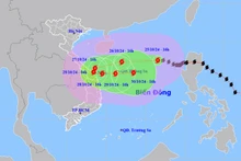 Vị trí và hướng di chuyển của bão số 6. (Nguồn: nchmf.gov.vn)