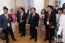 Đoàn đại biểu Quốc hội Việt Nam tại Lễ khai mạc Đại hội Sinh thái quốc tế Nevsky lần thứ 10. (Ảnh: THANH THỂ)