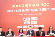 Các đại biểu dự Hội nghị.