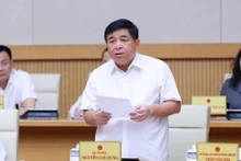 Bộ trưởng Kế hoạch và Đầu tư Nguyễn Chí Dũng báo cáo tại phiên họp Chính phủ thường kỳ tháng 7/2024 ngày 5/8.
