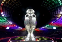 [EURO Quiz] Cúp EURO: Tên gọi, giá trị, chất liệu và những thông tin thú vị