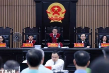 Tòa án nhân dân thành phố Hà Nội tuyên án sơ thẩm đối với cựu Chủ tịch Tập đoàn FLC Trịnh Văn Quyết.