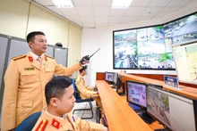 Người dân liên hệ Phòng Cảnh sát giao thông nơi cư trú hoặc nơi phát hiện vi phạm để giải quyết vi phạm.